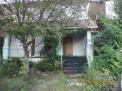 5192 St Clair (1)_m.jpg